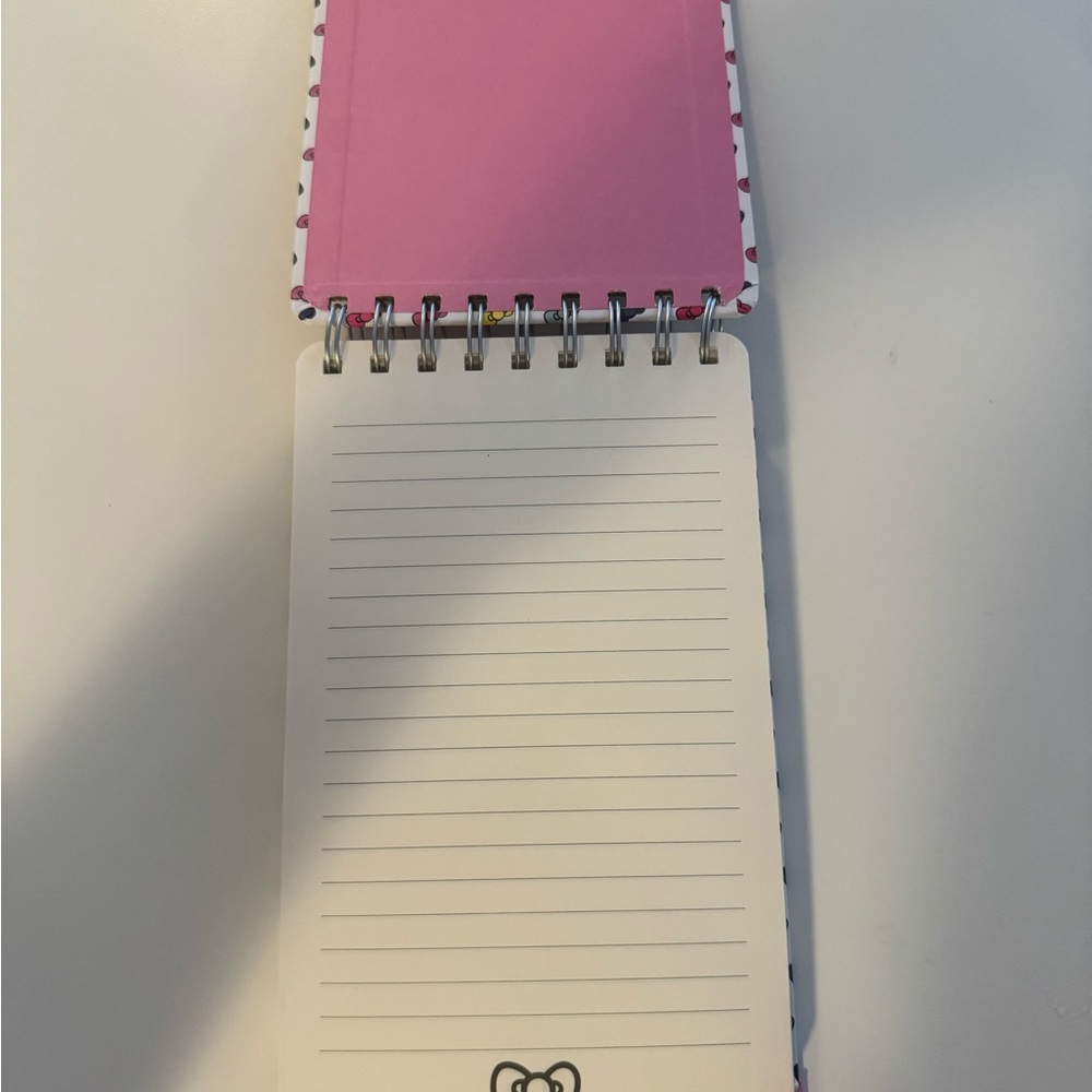 Hello Kitty Notebook - Picture 5 of 7